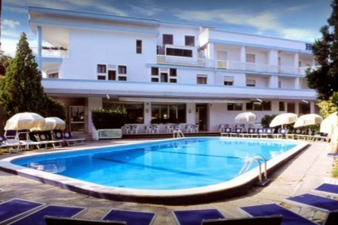 Family Hotel Alexander - Azzurro Club Τζεσόλο Λίντο Εξωτερικό φωτογραφία